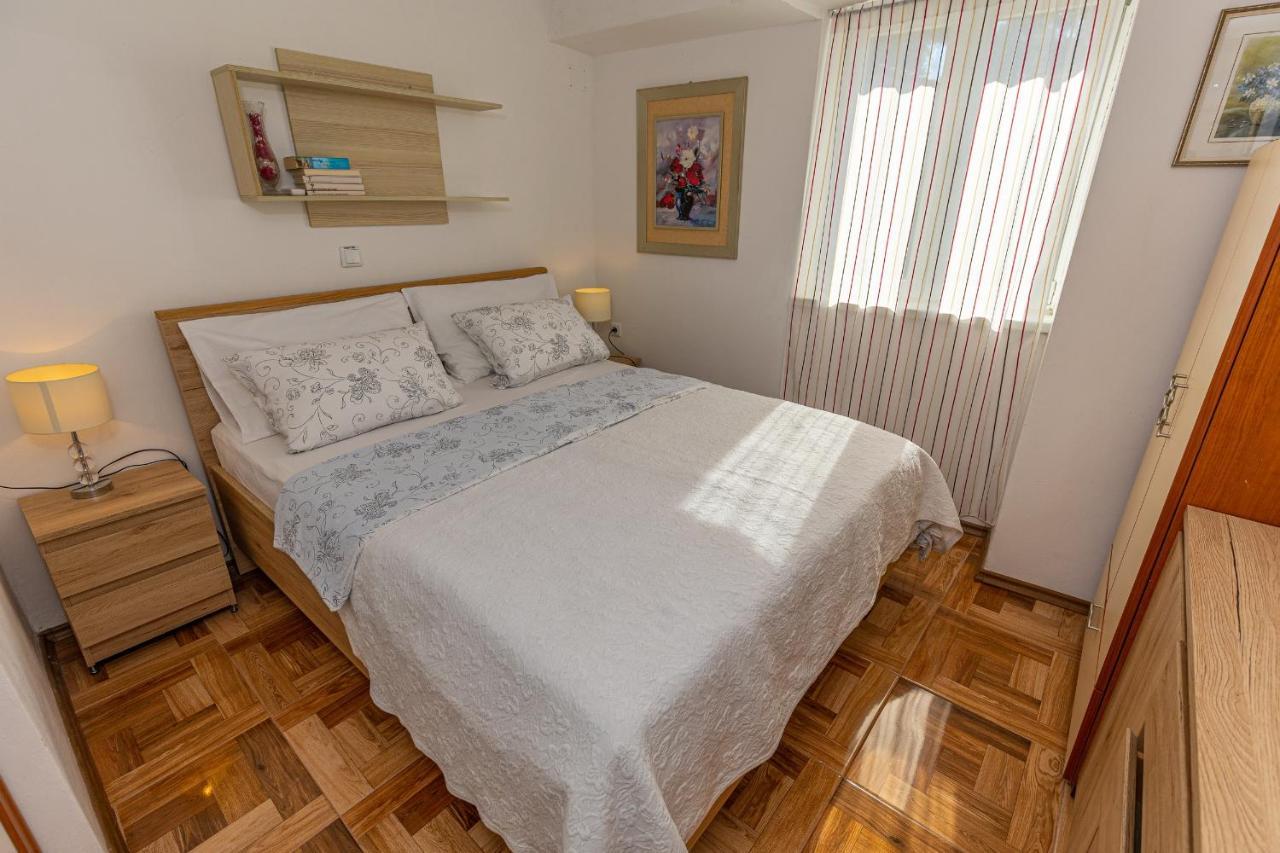Apartments Lapis Ядраново Екстер'єр фото
