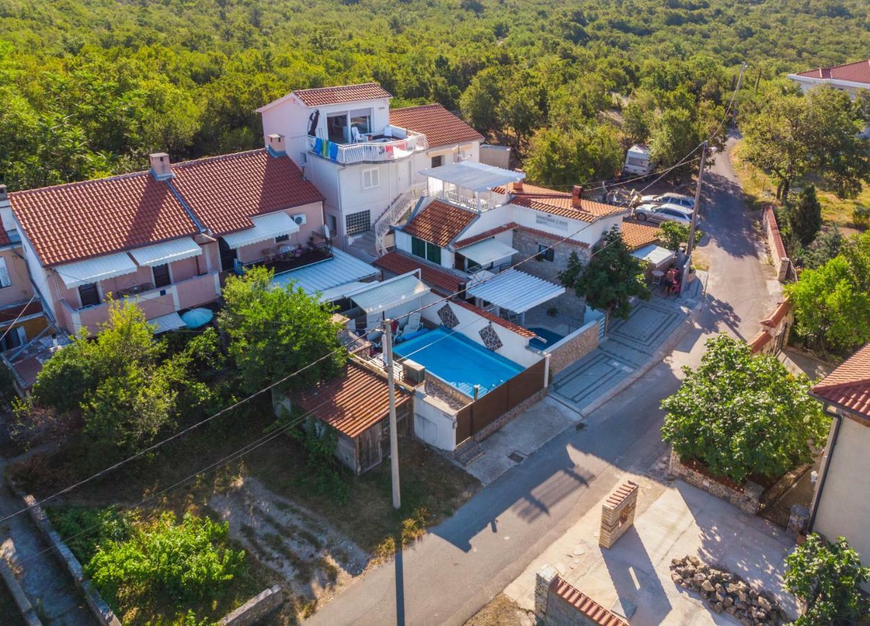 Apartments Lapis Ядраново Екстер'єр фото